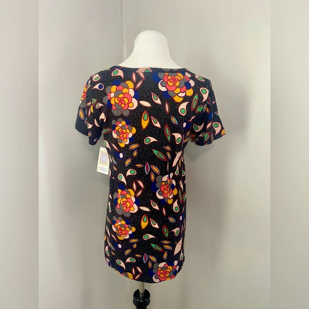LuLaRoe Classic T Shirt NWT Black Multicolor Abstract Floral Short Sleeve - Picture 5 of 7